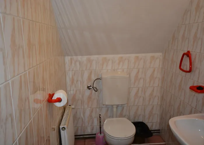 Domyletnie Dom 100m2 Z Dzialka I Balkonem Pobierowo